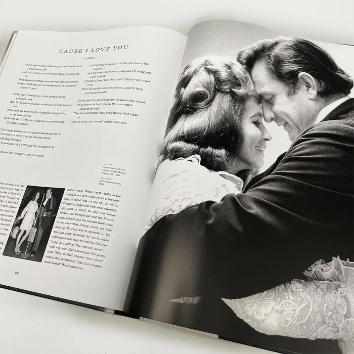 Cash, Johnny - Life In Lyrics, The (HC) - Book - New - Image 3